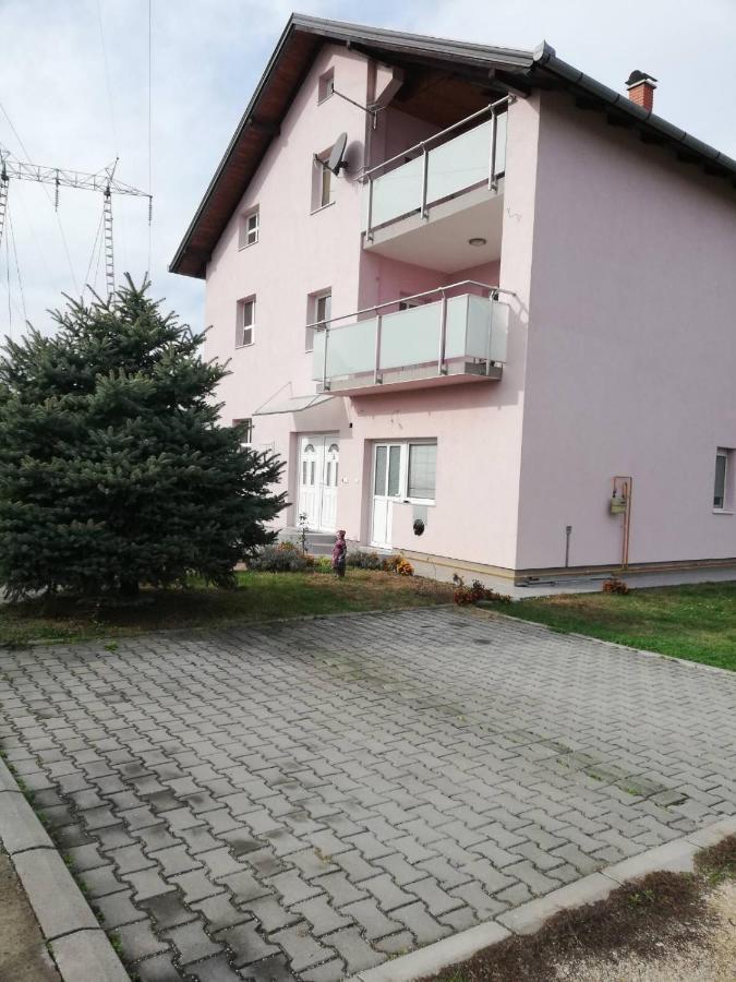 Apartamento Slavuj Novi Sad Exterior foto